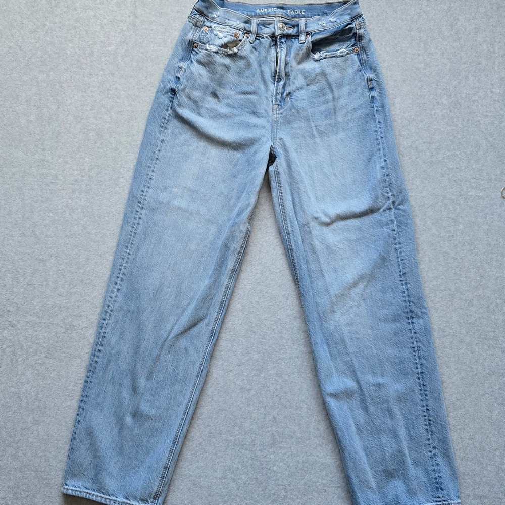American Eagle Outfitters Light Blue Straight Leg Jeans